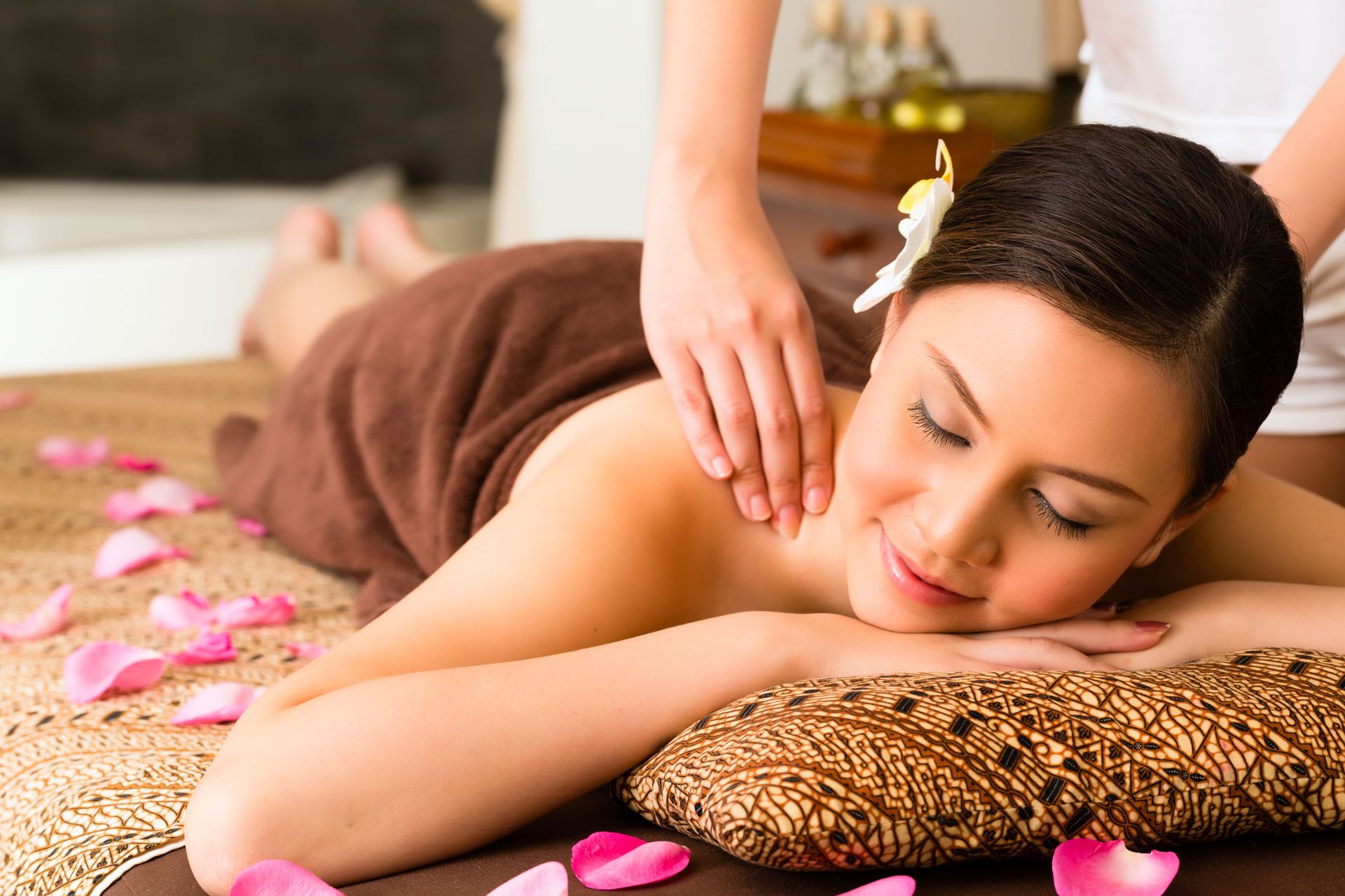 Lomi Lomi Nui Massage